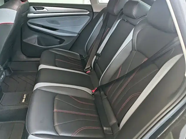 Volkswagen Lamando — Фото автомобиля 16