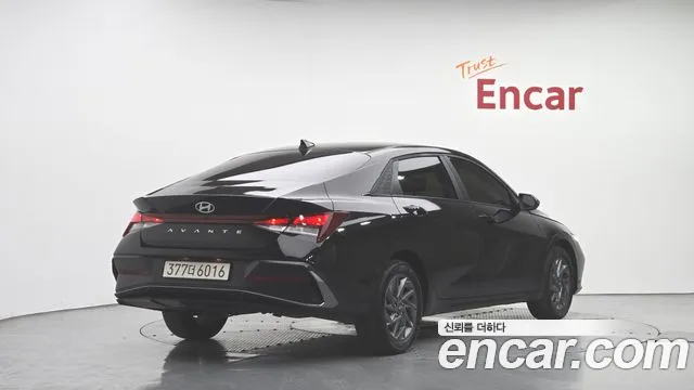 Hyundai Avante CN7 — Фото автомобиля 2
