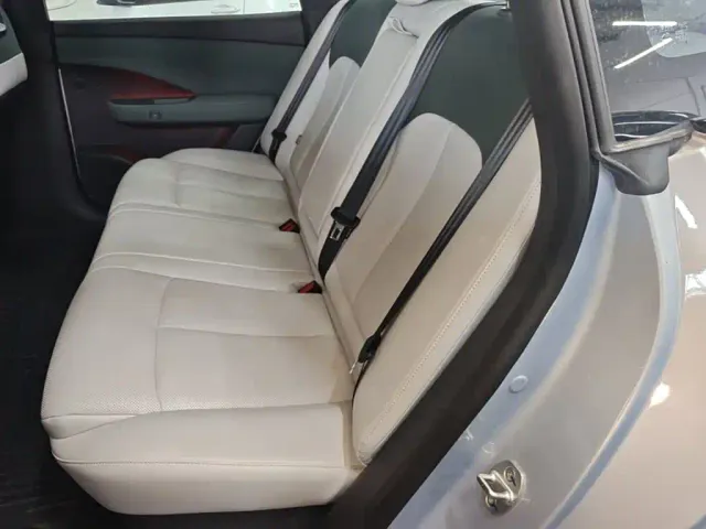 Nissan N7 — Фото автомобиля 16