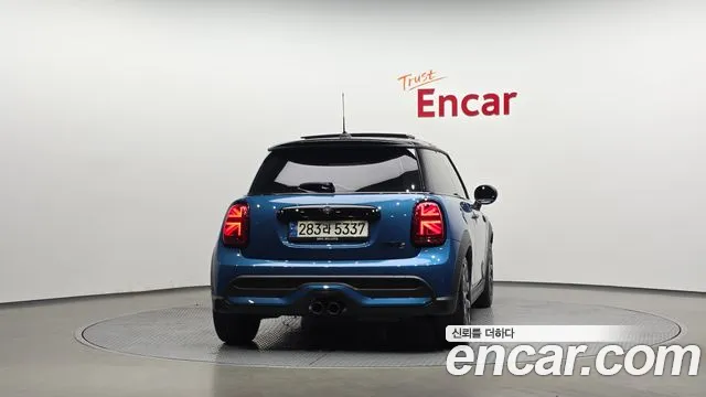 MINI Cooper — Фото автомобиля 4