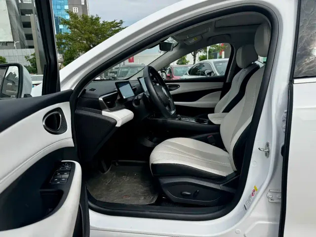 BYD Seal 05 DM-i — Фото автомобиля 4