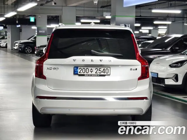 Вольво XC90 — Фото автомобиля 3