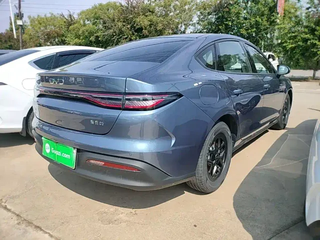 BYD Seal 05 DM-i — Фото автомобиля 4