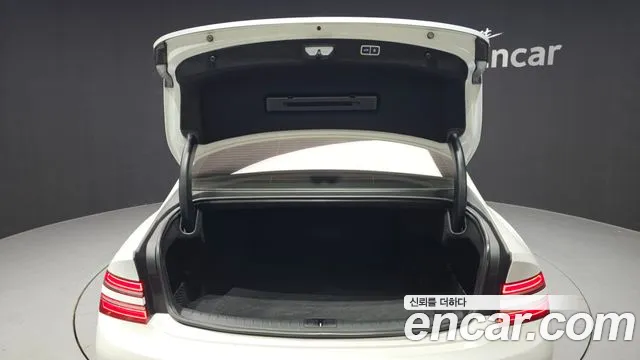 Genesis G80 Бензин 2.5 турбо AWD — Фото автомобиля 20