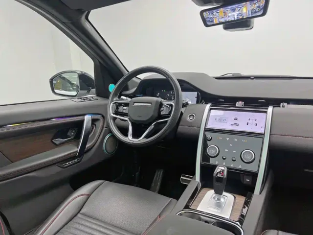 Land Rover Discovery Sport — Фото автомобиля 22