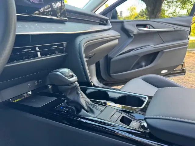 Toyota Camry — Фото автомобиля 6