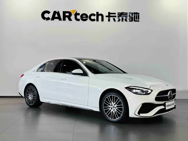 Mercedes-Benz C-Class — Фото автомобиля 3