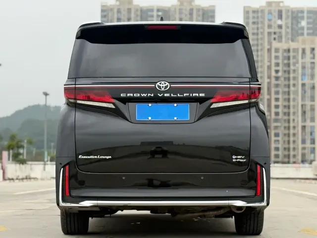 Toyota Vellfire — Фото автомобиля 15