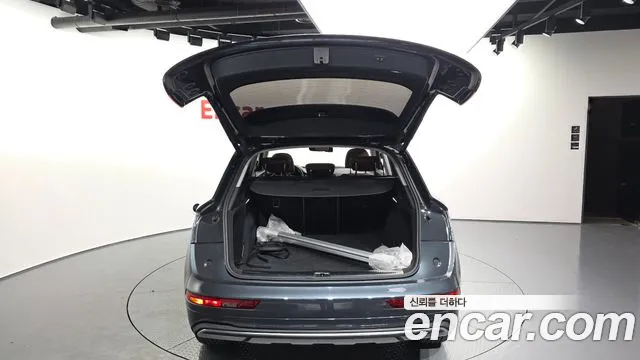 Audi Q5 FY — Фото автомобиля 26
