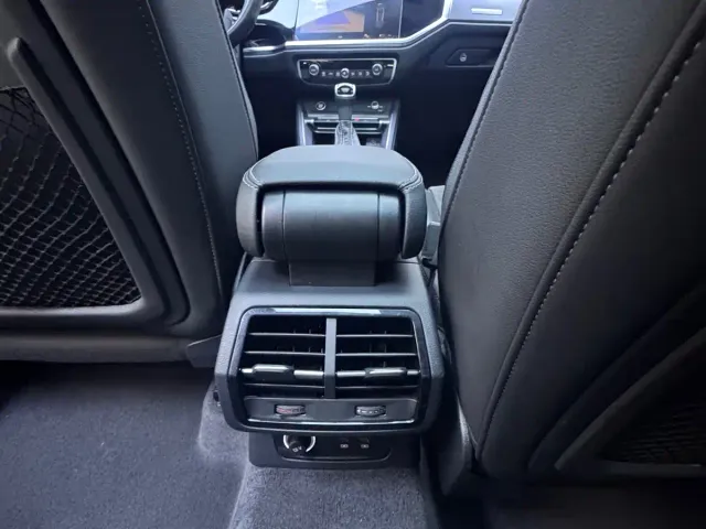 Audi Q3 — Фото автомобиля 12