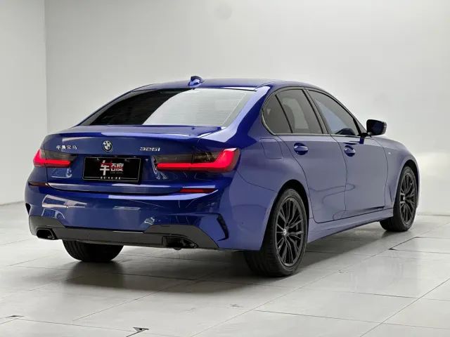BMW 3 Series — Фото автомобиля 4
