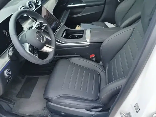 Mercedes-Benz Mercedes-Benz C-Class 2025 C 260 L Sport Edition — Фото автомобиля 14