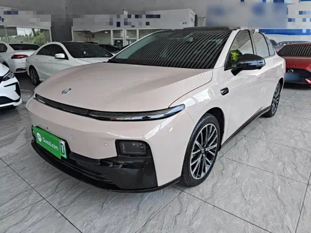 Фотография автомобиля — Leapmotor B01