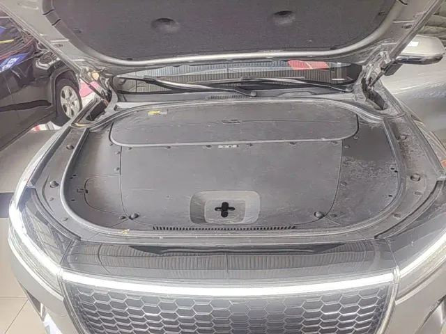 Li Auto ONE — Фото автомобиля 19