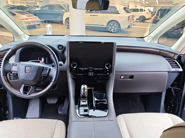Toyota Vellfire — Фото автомобиля 4
