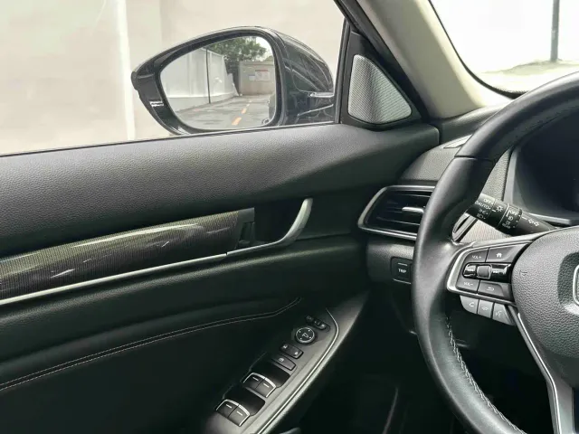 Honda Accord — Фото автомобиля 17