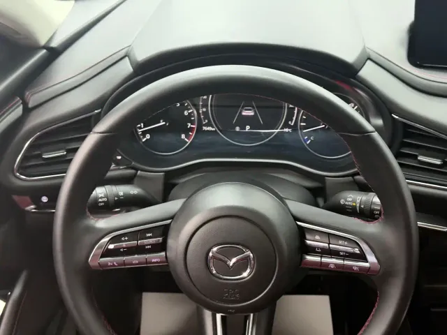 Mazda CX-30 — Фото автомобиля 13