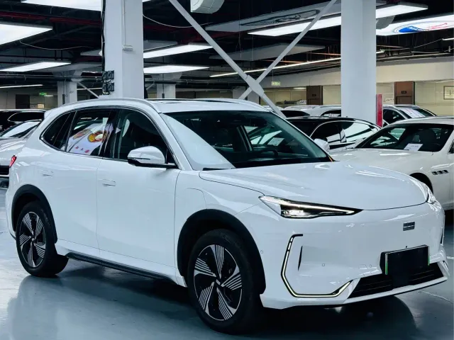 Geely Galaxy E5 — Фото автомобиля 3