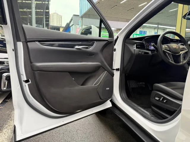 Cadillac XT5 — Фото автомобиля 11