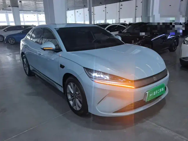 BYD Qin L — Фото автомобиля 3