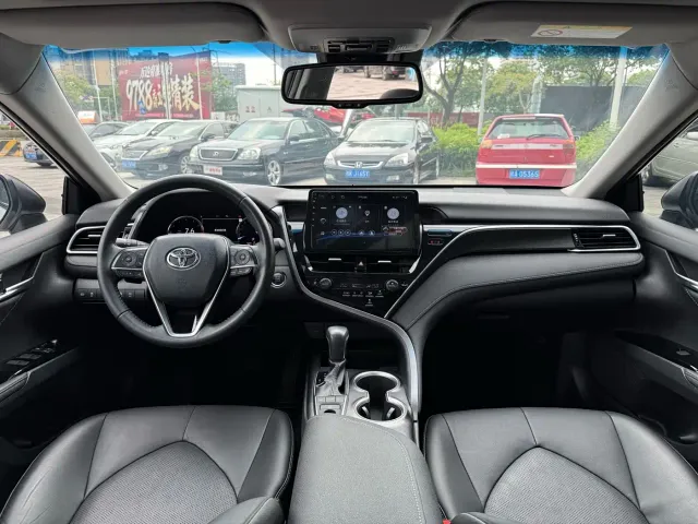Toyota Camry — Фото автомобиля 15