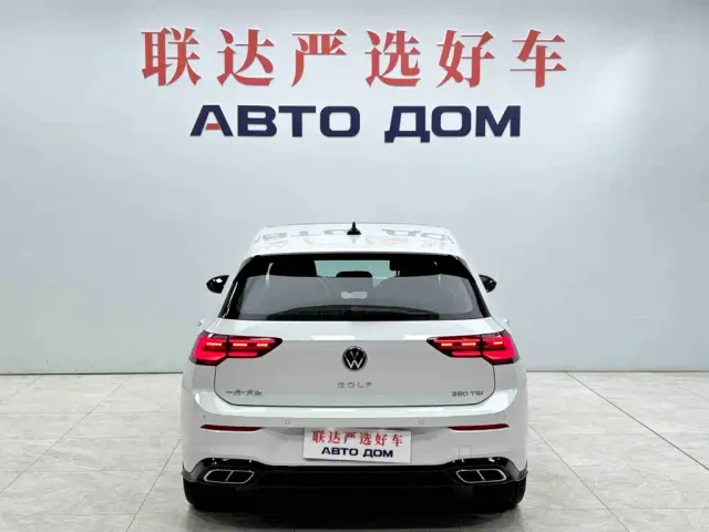 Volkswagen Golf — Фото автомобиля 5
