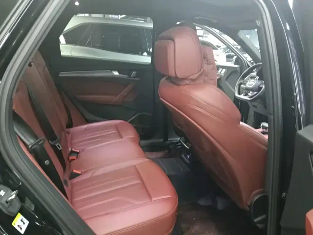 Audi Q5L — Фото автомобиля 6