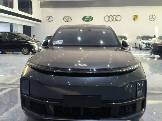 Li Auto L9 — Фото автомобиля 2
