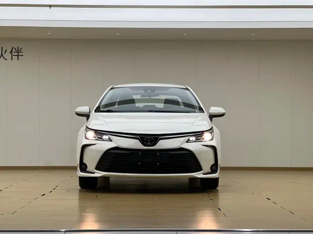 Toyota Corolla — Фото автомобиля 2