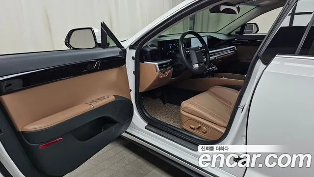 Hyundai Grandeur GN7 — Фото автомобиля 15