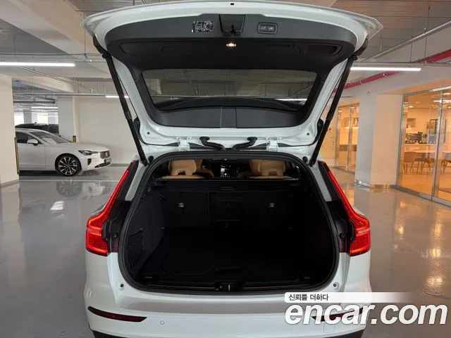 Volvo V60 — Фото автомобиля 19