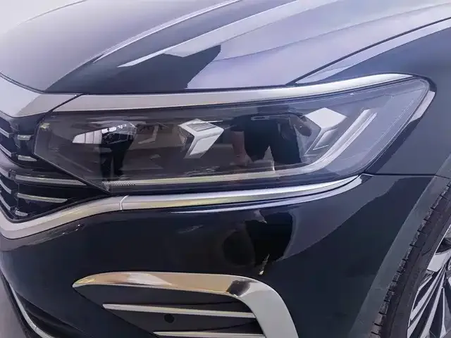 Volkswagen Passat — Фото автомобиля 17