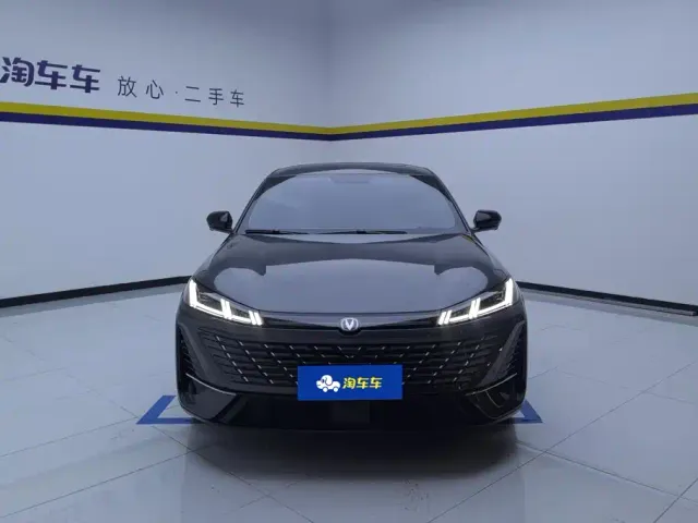 Changan Eado — Фото автомобиля 2