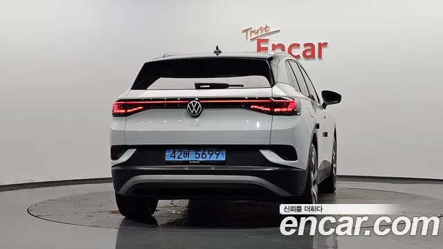 Volkswagen ID.4 — Фото автомобиля 3