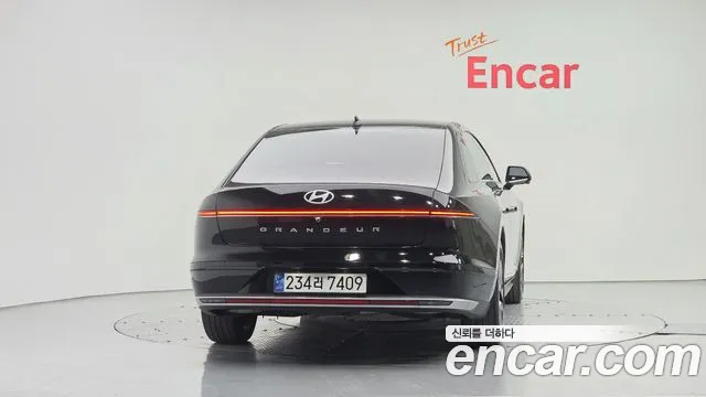 Hyundai Grandeur GN7 — Фото автомобиля 4