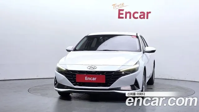 Hyundai AVANTE Avante (CN7) — Фото автомобиля 3