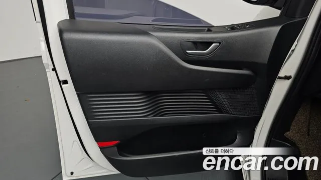 Hyundai Staria Staria Карго 5 мест — Фото автомобиля 24