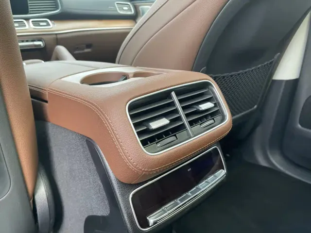 Mercedes-Benz GLE-Class — Фото автомобиля 9