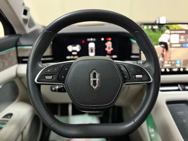 Aito M5 — Фото автомобиля 15