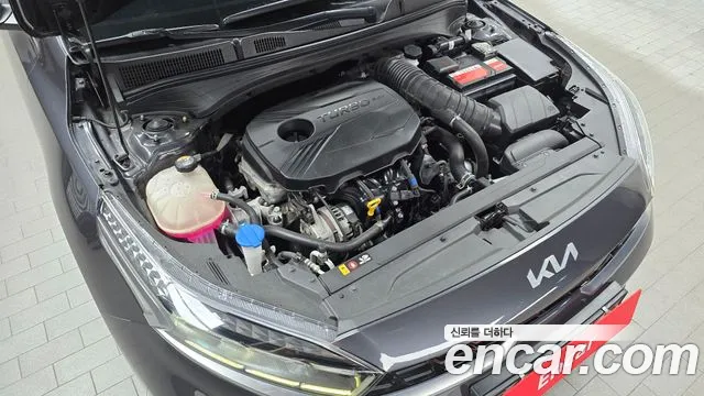 Kia K3 Новый K3 2 поколение 1.6 Turbo GT 5 дверей — Фото автомобиля 6