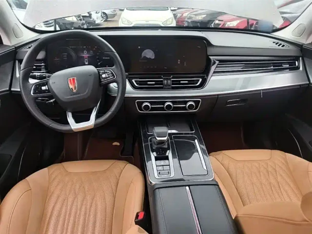 Hongqi HS5 — Фото автомобиля 9