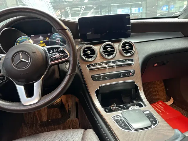 Mercedes-Benz Mercedes-Benz GLC 2022 Model GLC 260 L 4MATIC Dynamic Edition — Фото автомобиля 5