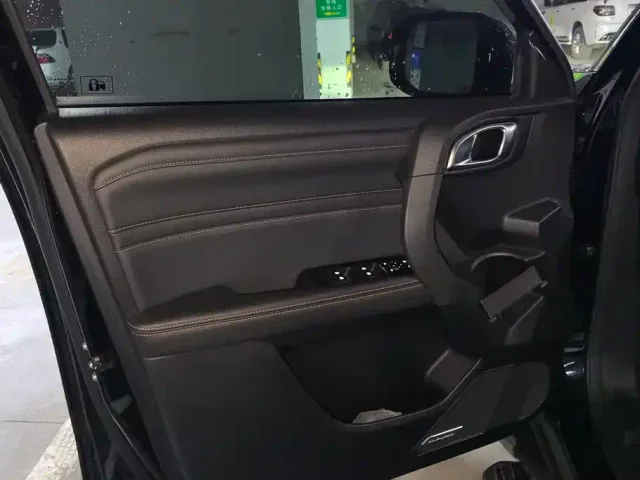 Haval Big Dog — Фото автомобиля 7