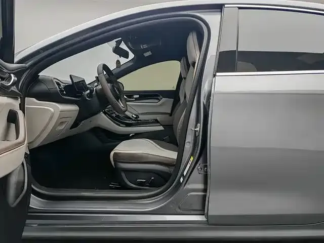 BYD Qin PLUS — Фото автомобиля 12