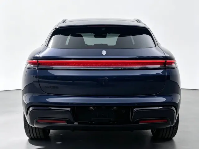 Shangjie Z7T — Фото автомобиля 14