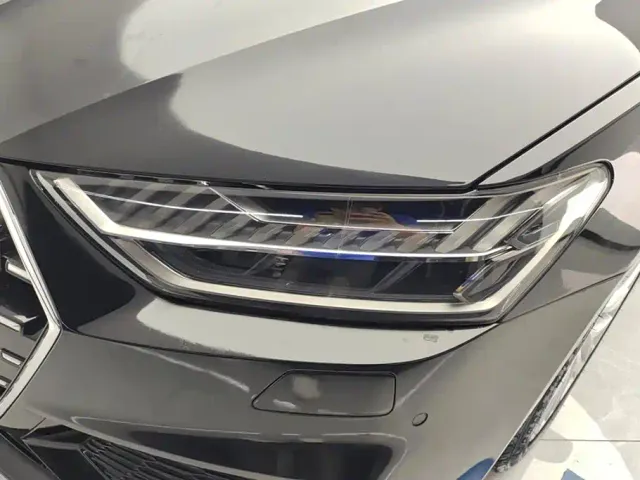 Audi A7L — Фото автомобиля 5