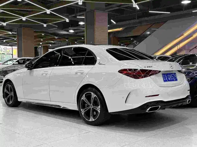 Mercedes-Benz C-Class — Фото автомобиля 5