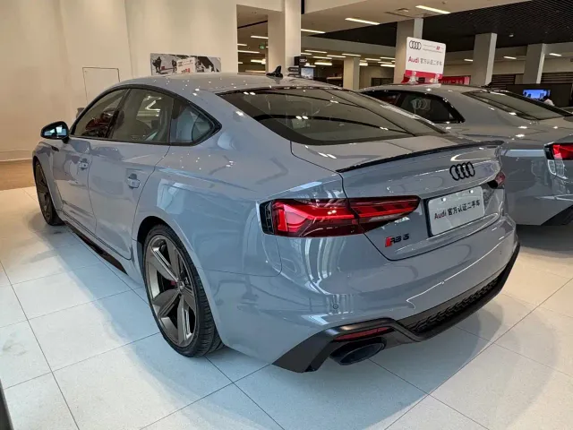 Audi RS 5 — Фото автомобиля 3