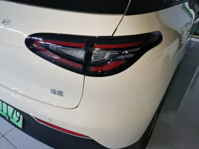 Geely Starry Wish — Фото автомобиля 7