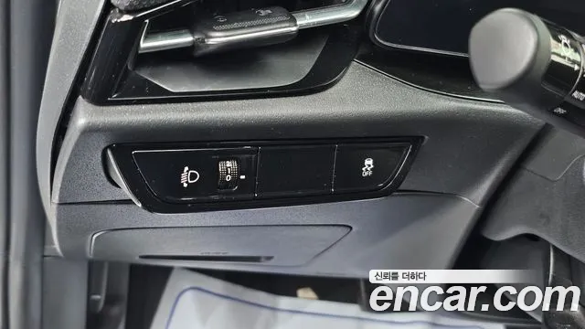 Kia Niro New — Фото автомобиля 24